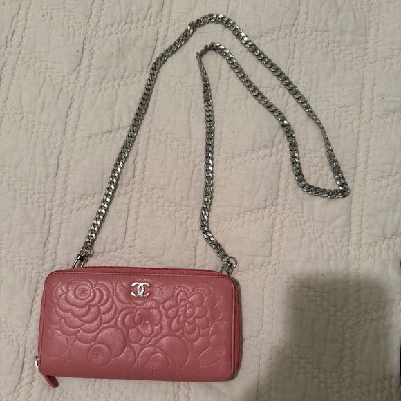 Chanel Caviar Camellia Embossed Leather Wallet Crossbody - Lambskin Pink Floral - Picture 1 of 9